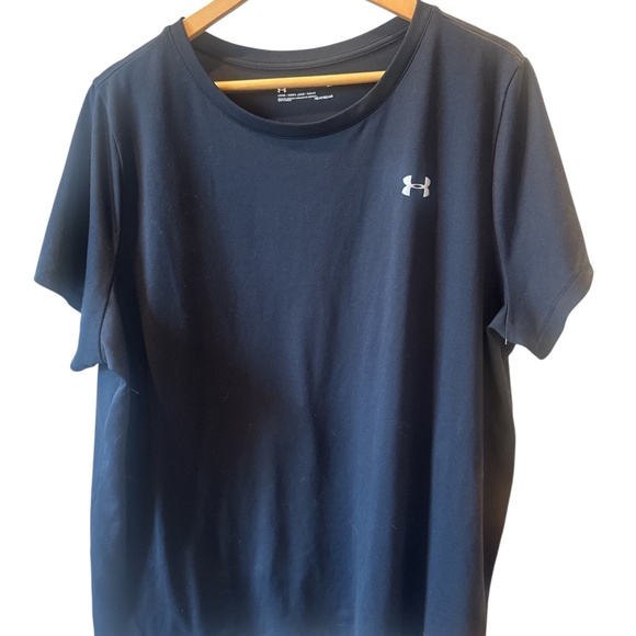 Under Armour Tops - Under Armour Women's 2XL Heat Gear Short Sleeve T-Shirt Loose Fit Black Athletic